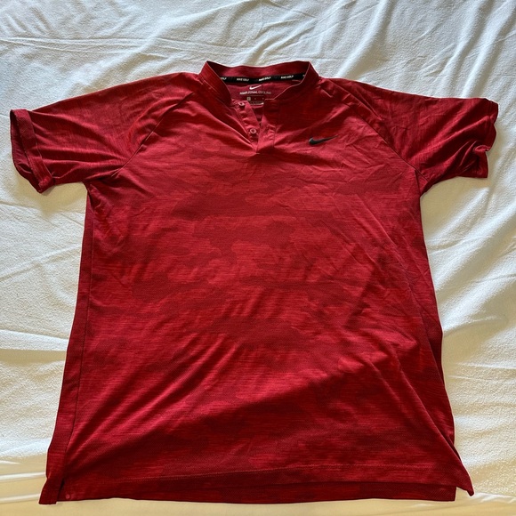 Large Nike TW Sunday Red Camo Blade Golf Polo. - Picture 1 of 3